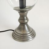 Lampe en forme de tulipe en verre et d'un pied en étain