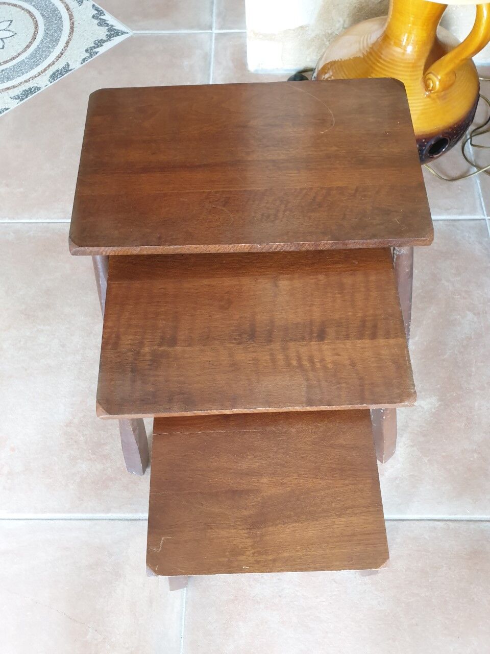 Brutalist trundle table