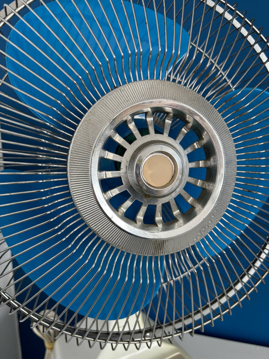 Super deluxe blue vintage fan