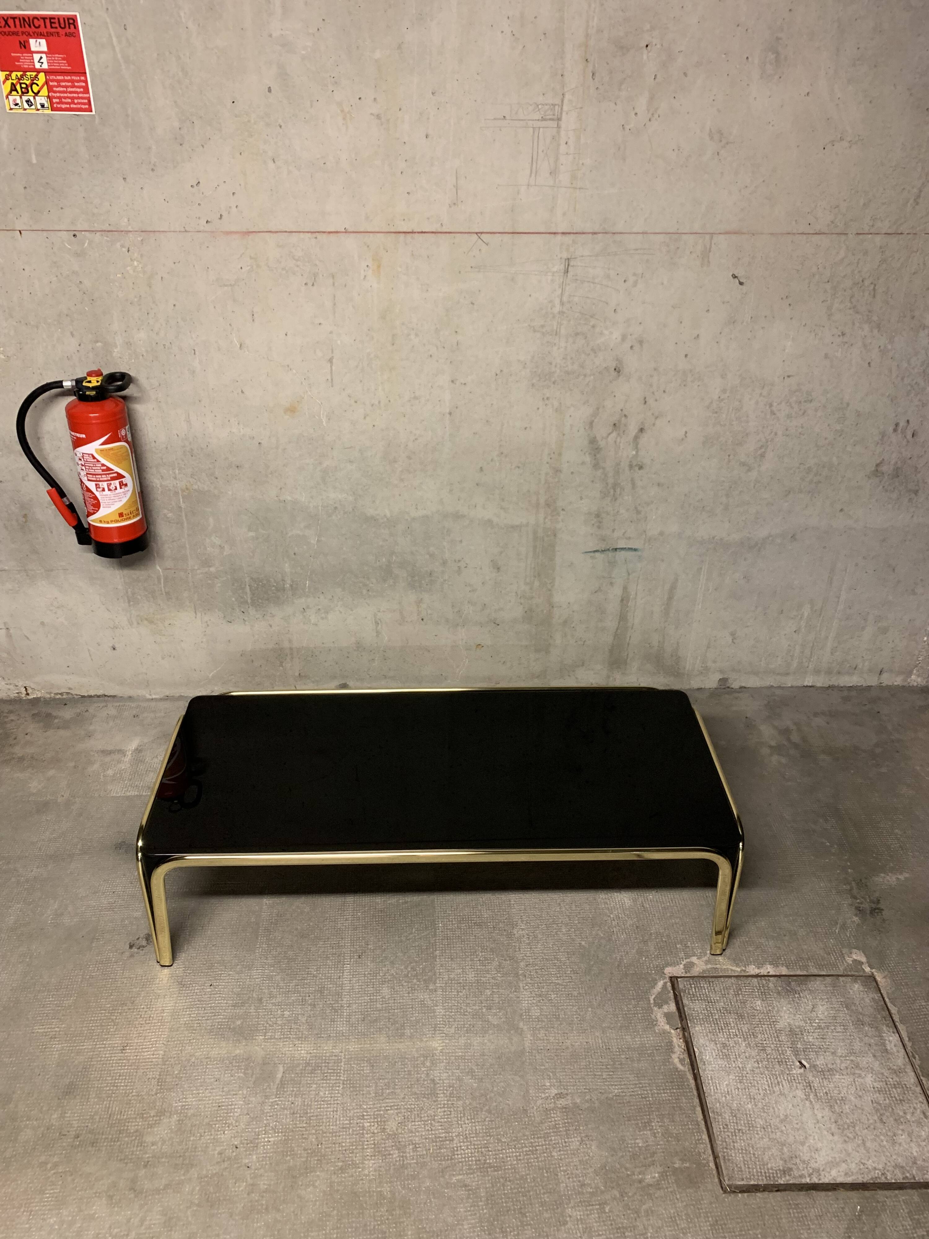 Vintage design coffee table glass and gold metal