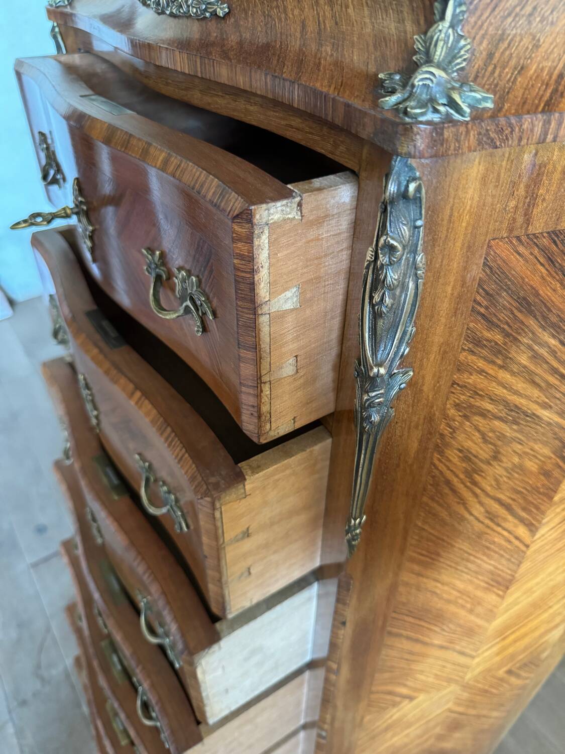 Louis XV style marquetry chest of drawers