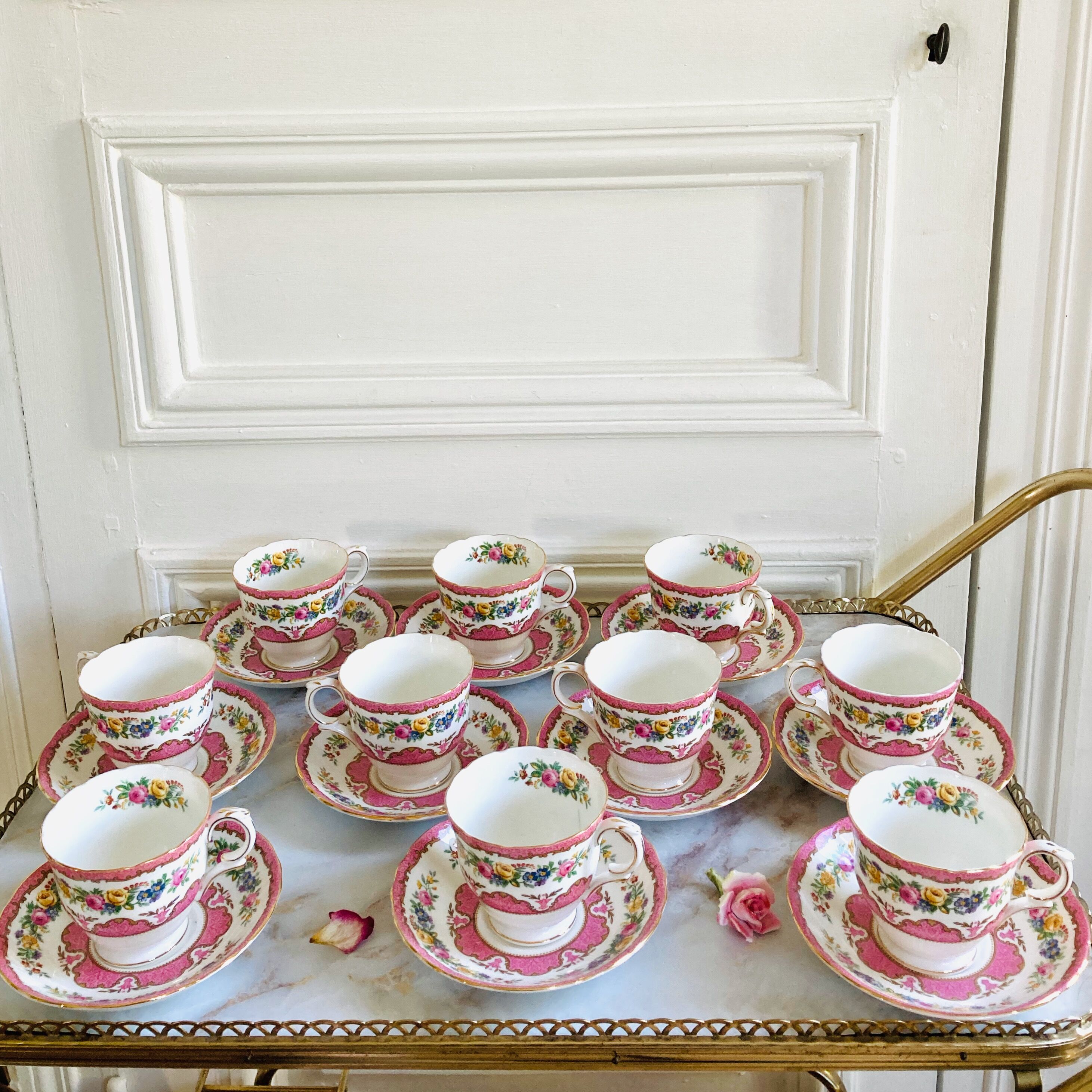 10 English tea cups «Crown» Staffordshire