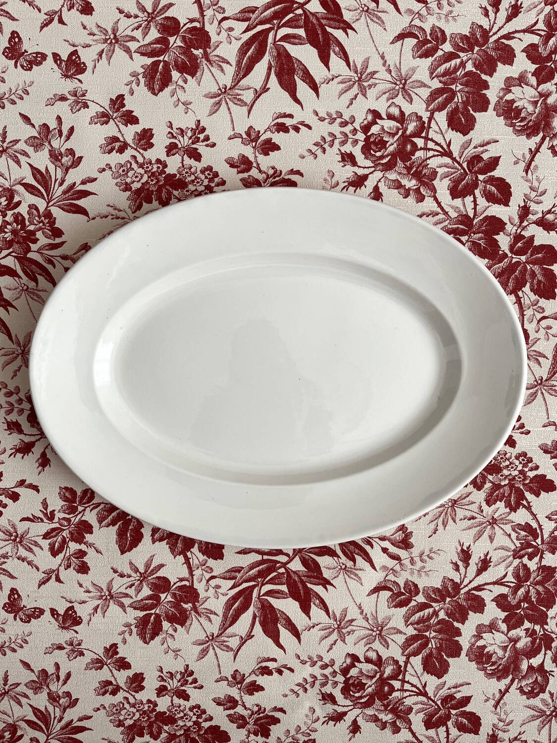 Oval white ironstone dish from Digoin and Sarreguemines