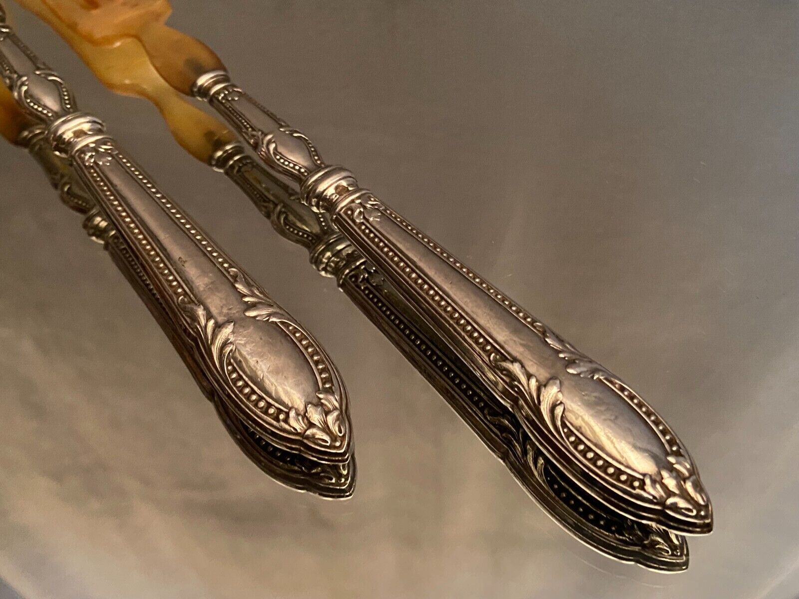 Salad set sleeves in silver decoration row of pearls Louis XVI style