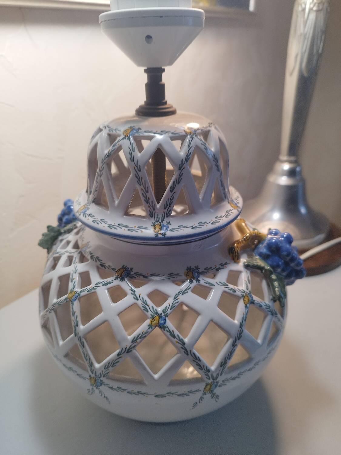 Lampshade with openwork from the Malicorne pottery.