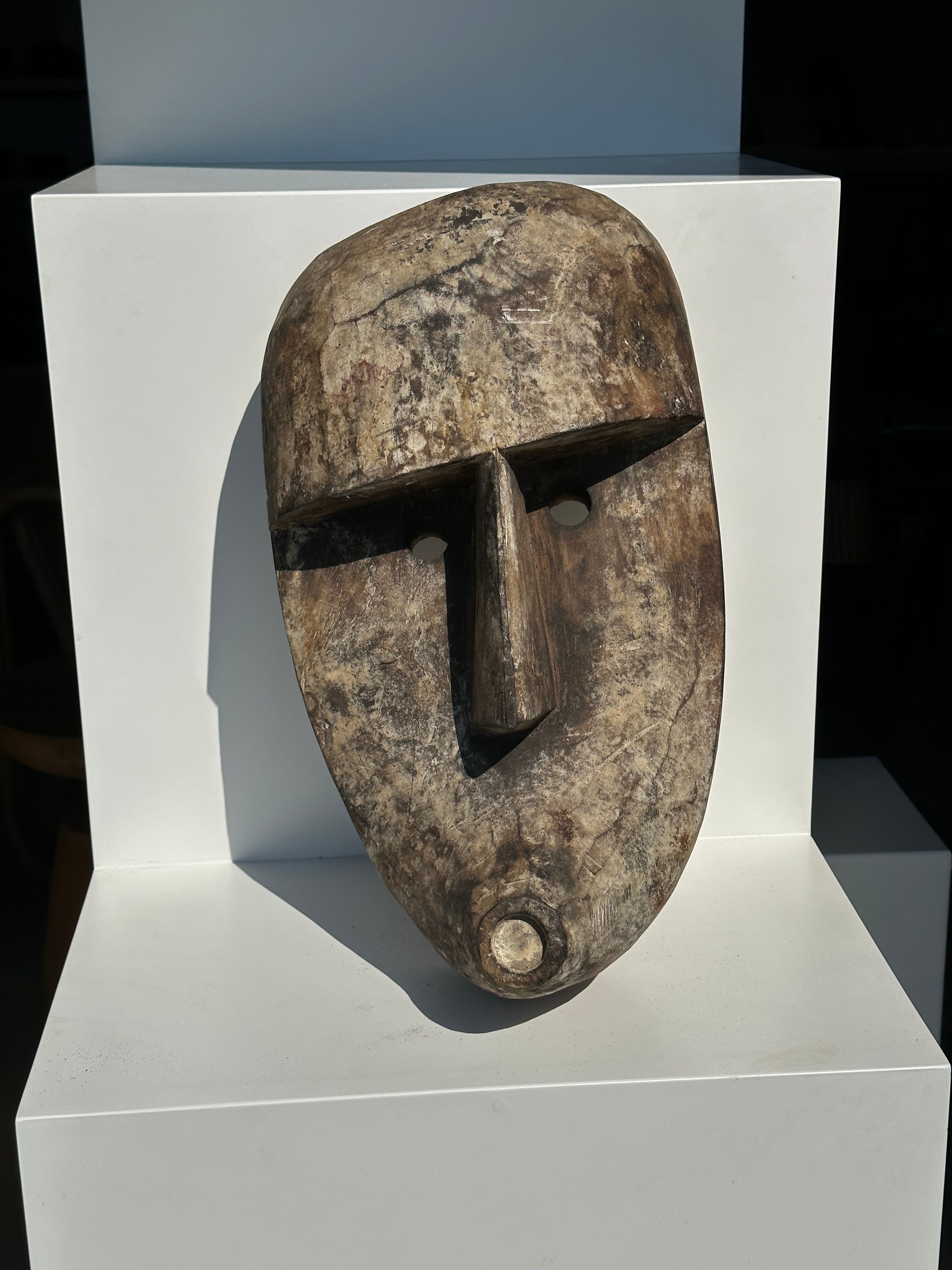 Large Timor mask in patinated wood H:50cm (2)