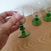 6 verres de liqueur à pied vert