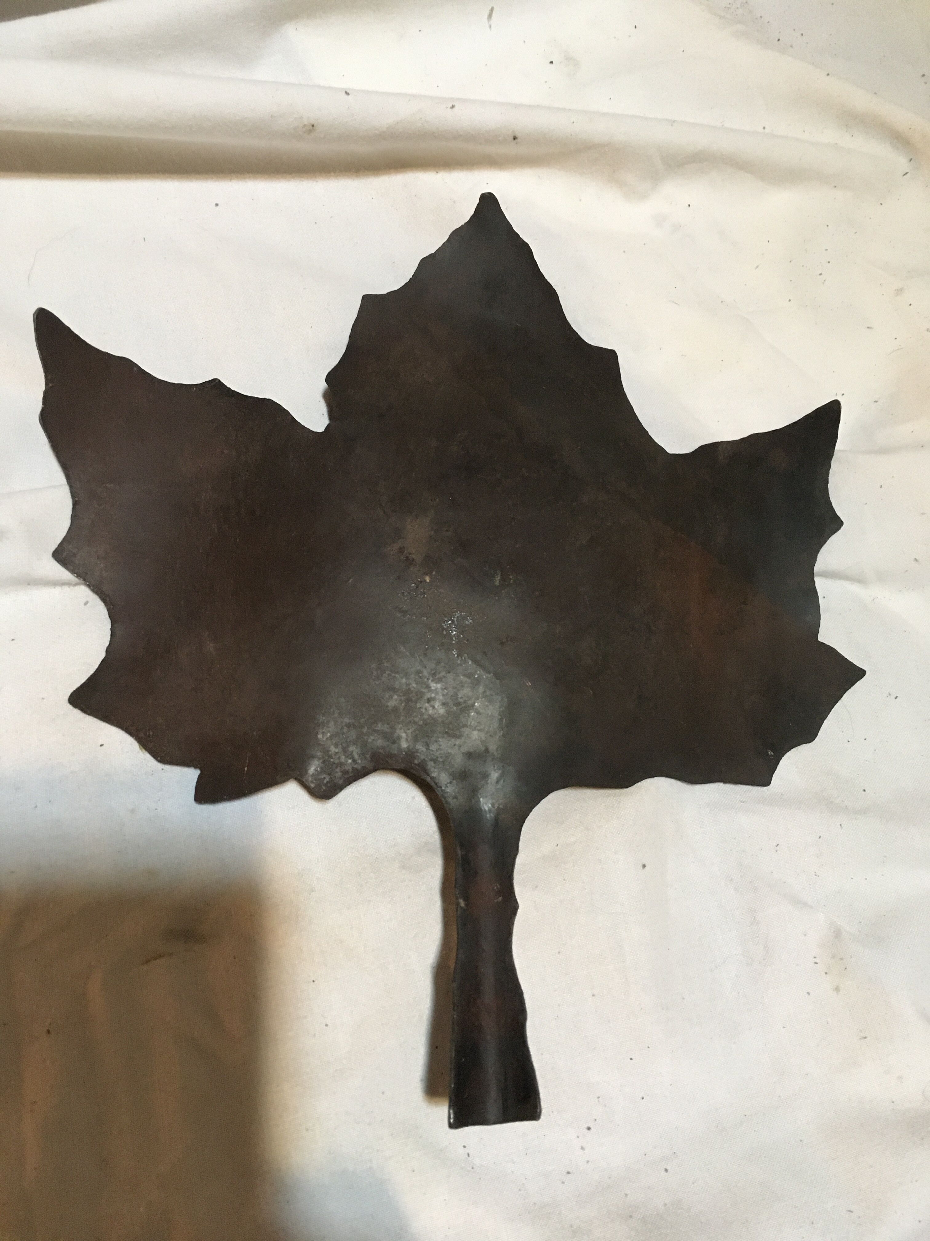 Empty metal maple leaf pocket