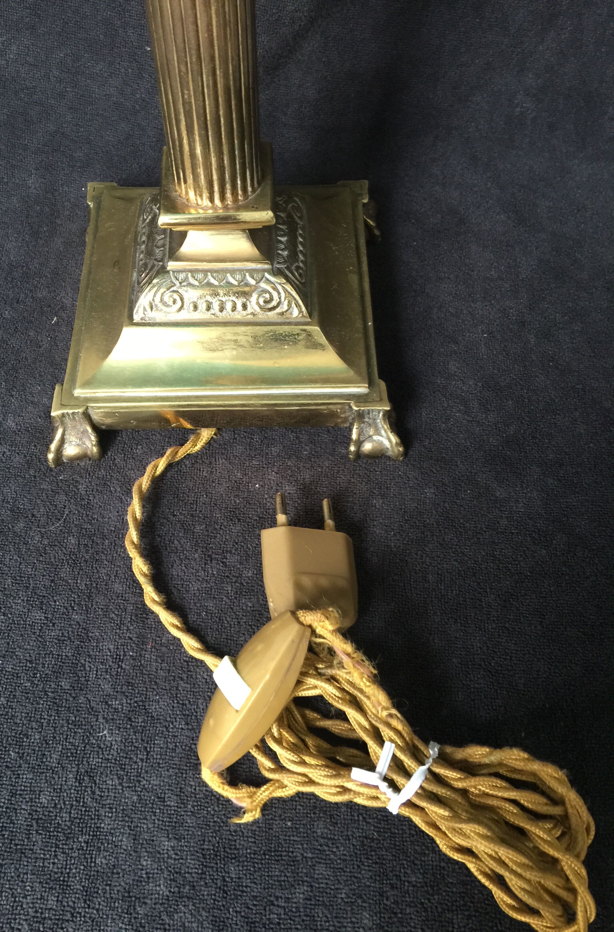 Bronze lamp foot fluted barrel with capitals