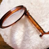 Loupe positionable