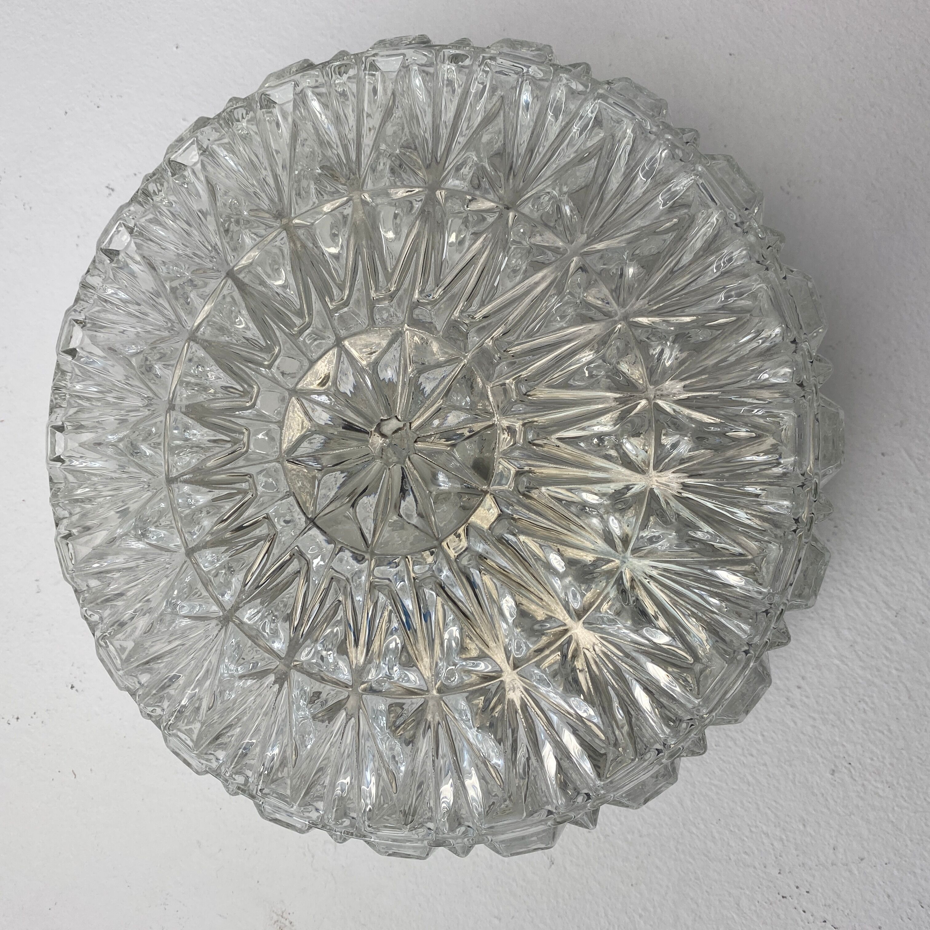 Vintage round wall lamp