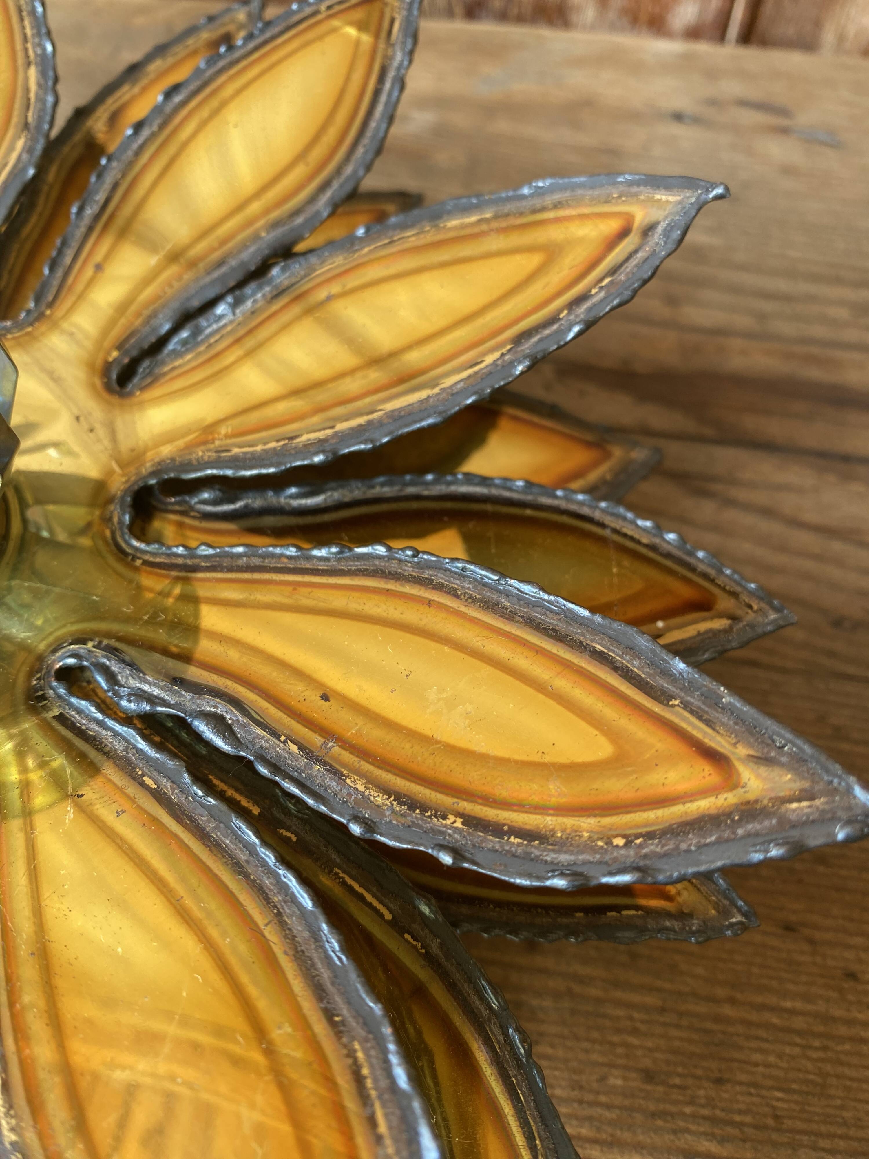 Applique murale fleur metal doré vintage