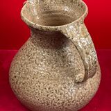 Contemporary ceramics, signature to identify