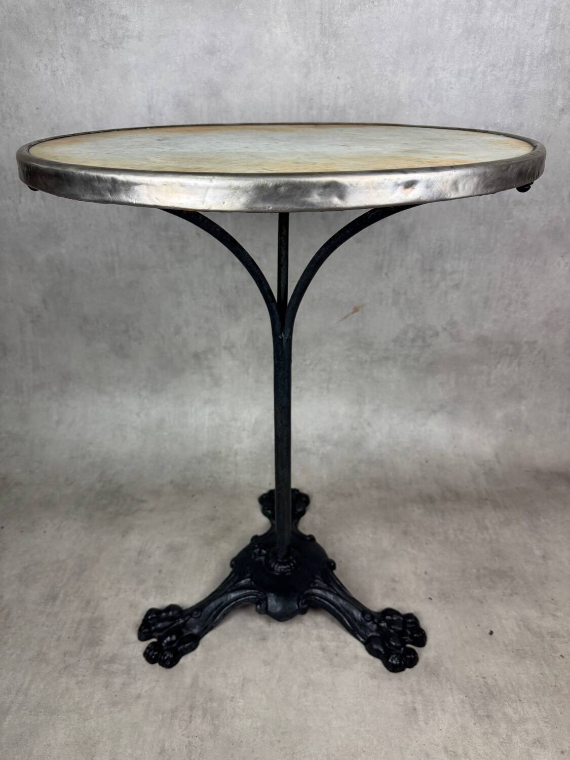 Healing bistro marble and cast iron 19th century