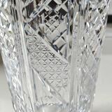 Vintage vase with flared neck in cut crystal - Decorated with geometric patterns / diamond braces