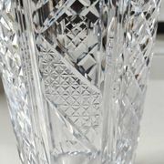 Vintage vase with flared neck in cut crystal - Decorated with geometric patterns / diamond braces