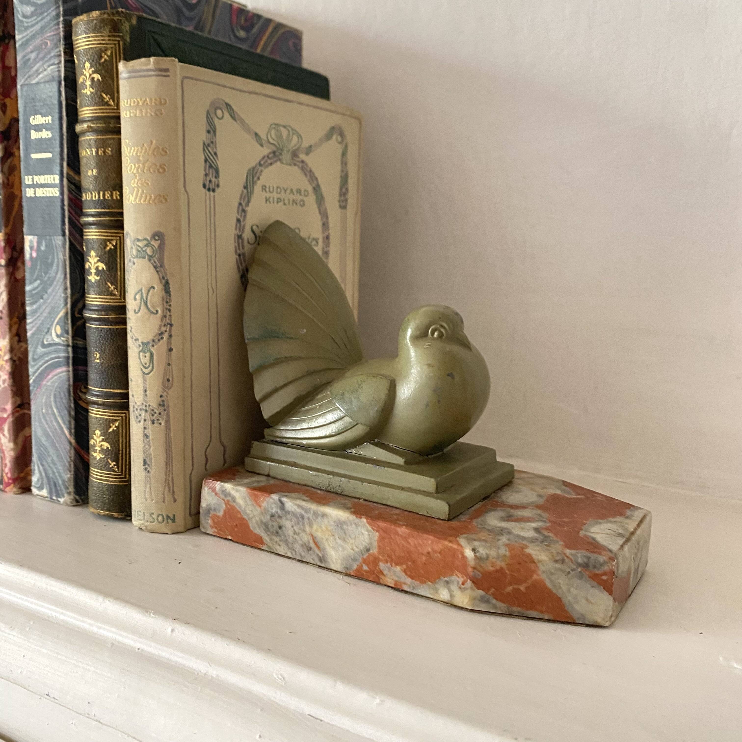 Paire de serre-livres Art déco pigeons
