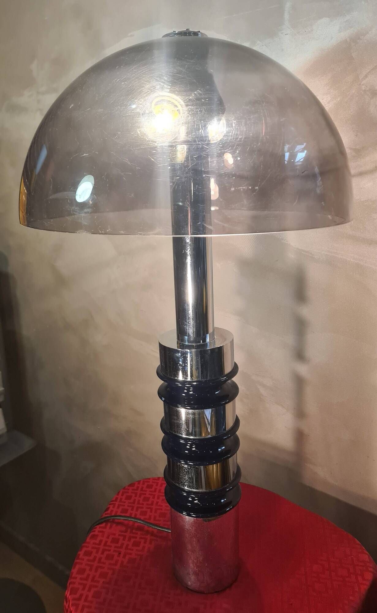 Modernist lamp Lumica Willy Rizzo design from the 20th century Italian 70s Vintage