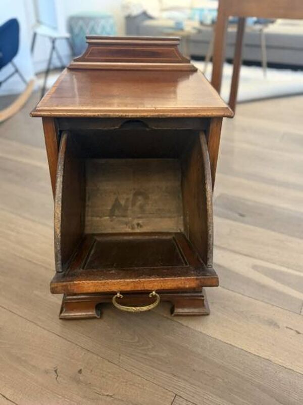 Meuble edwardien / Porte charbon en acajou