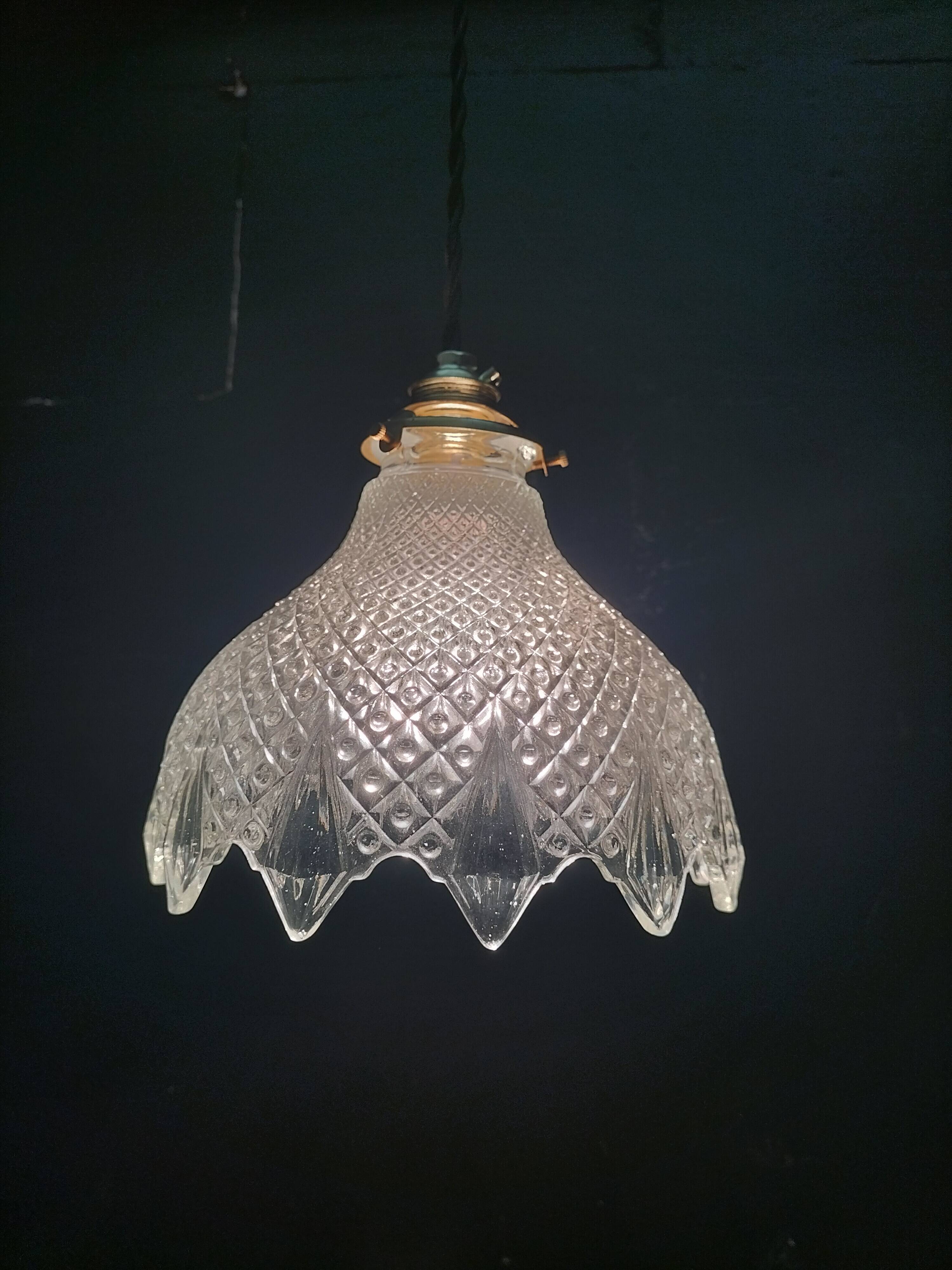 Holophane suspension