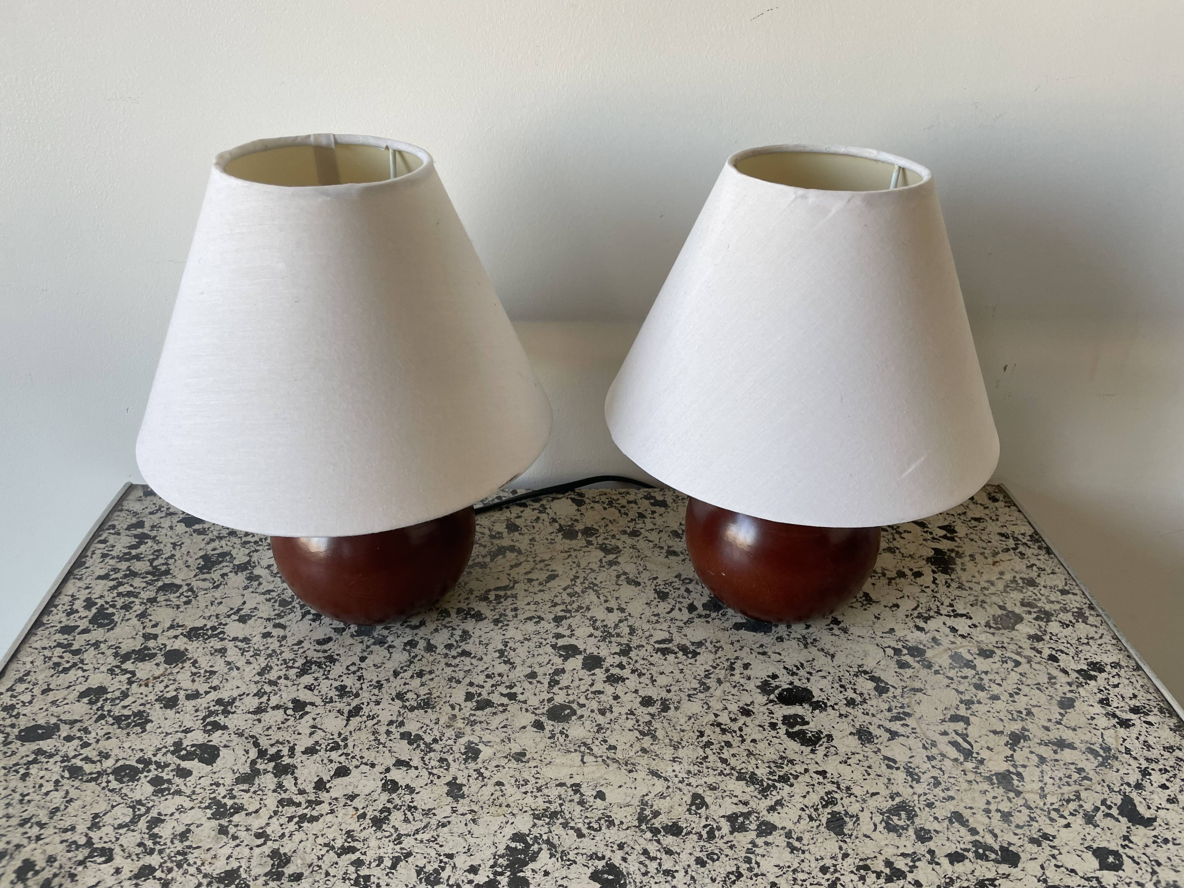 Set of 2 wooden ball lamps