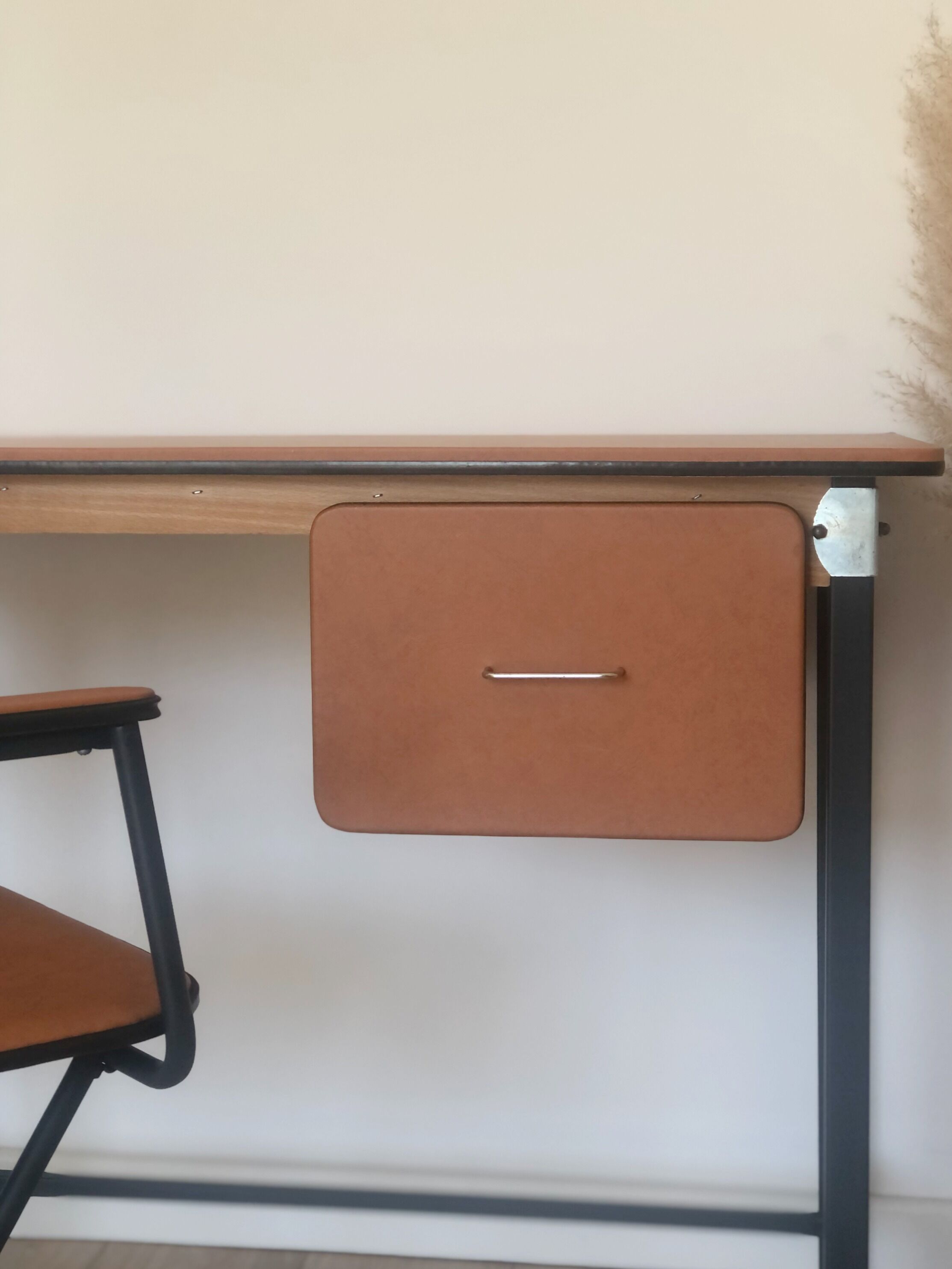 Bureau des années 60/70 et sa chaise