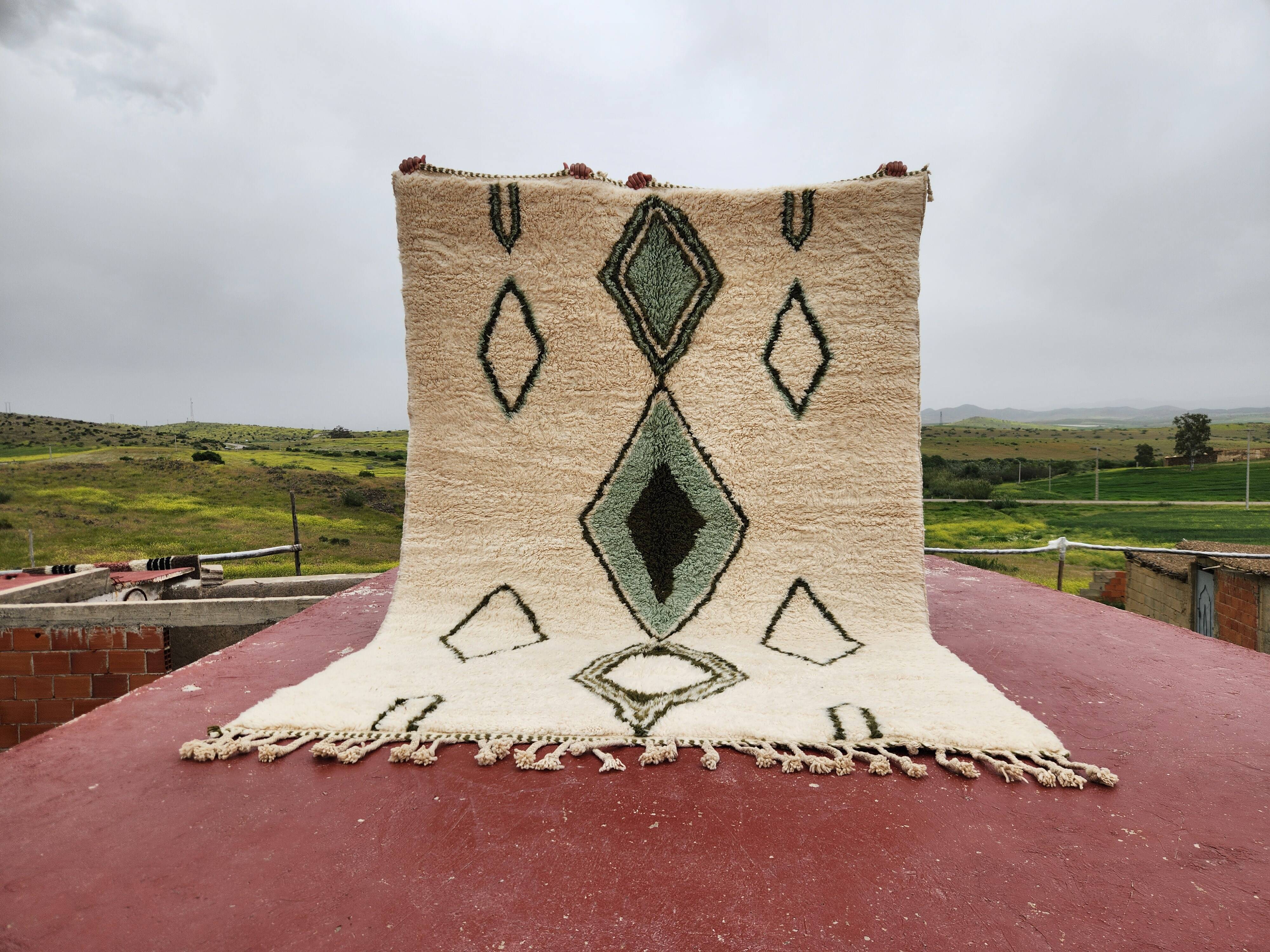 Authentic Beni Ouarain Rug 300x202 cm – Unbleached Wool