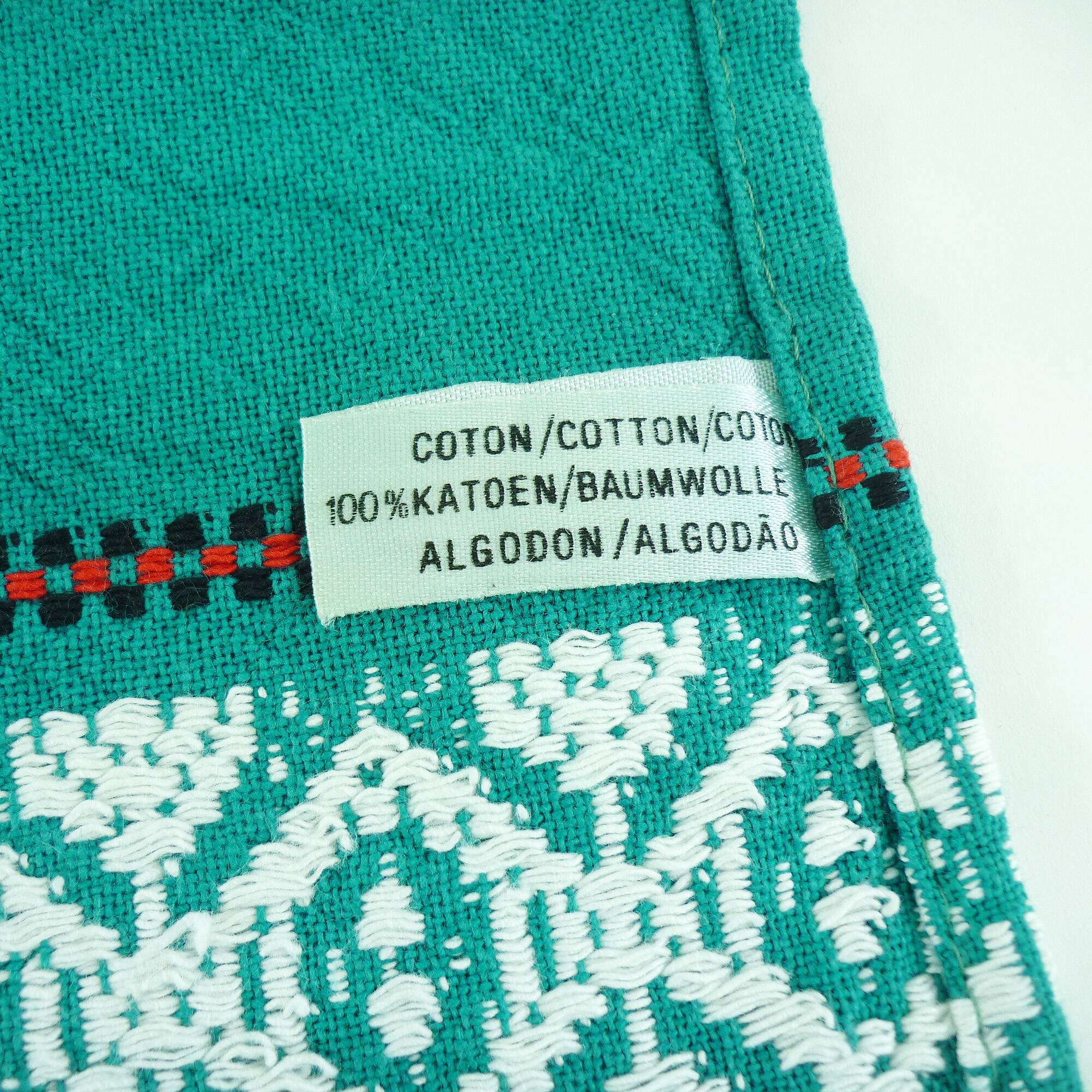 10 green cotton napkins - embroidered Basque-style designs