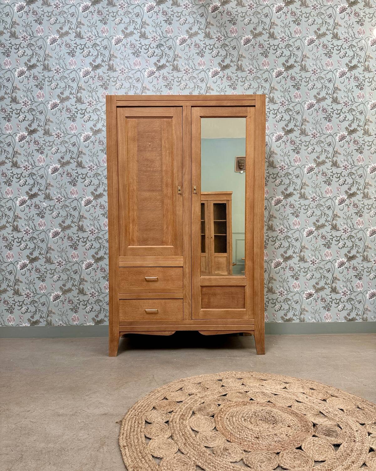 Oak wardrobe (renovated)