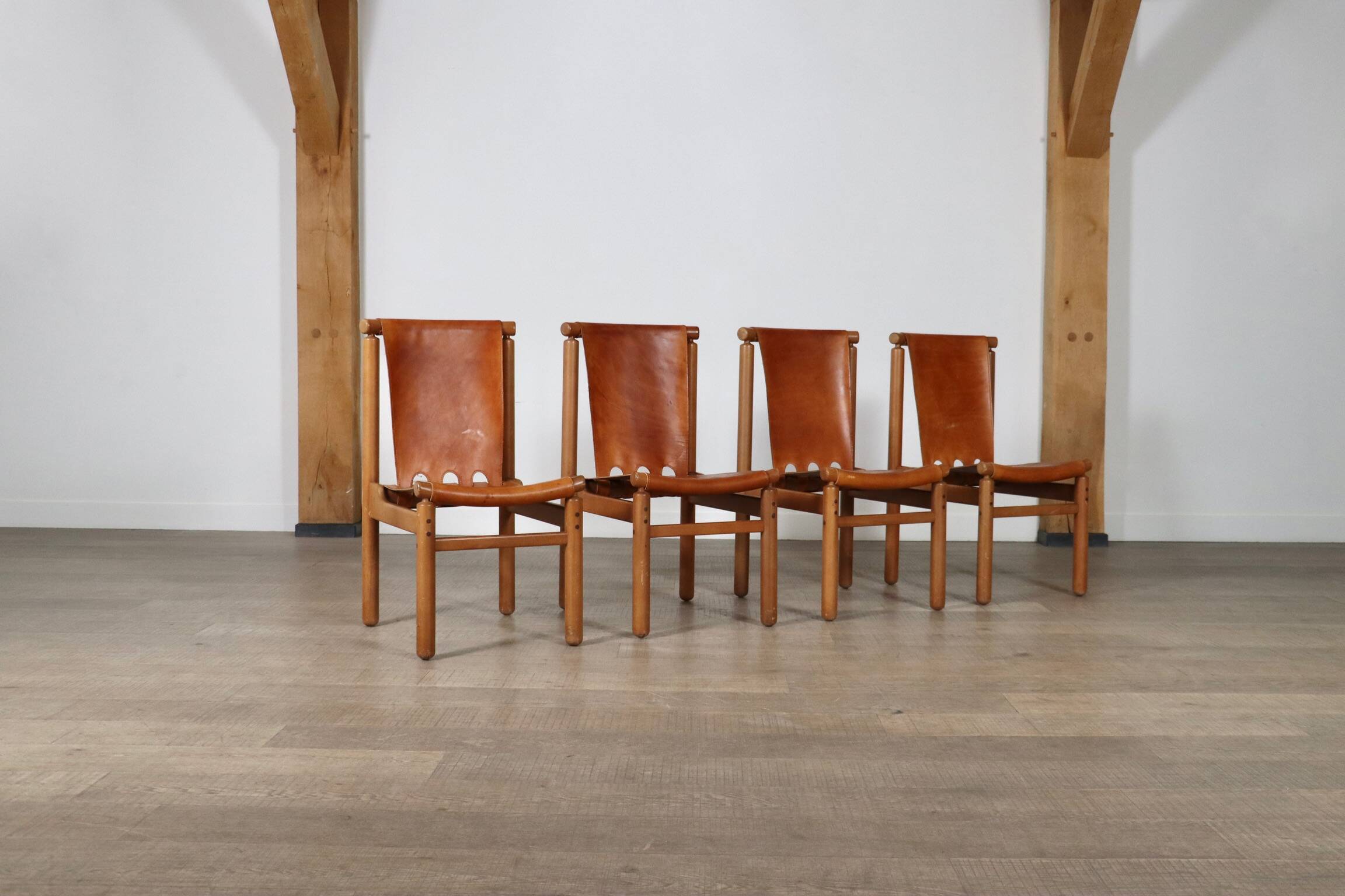 Chaises de salle à manger Ilmari Tapiovaara pour La Permanente Mobili Cantù, 1960s