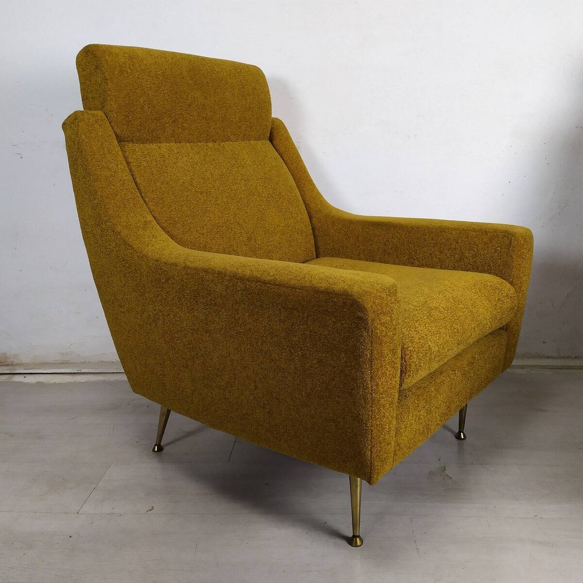 Fauteuils en velours moutarde, 1960