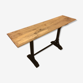 Curved wood console