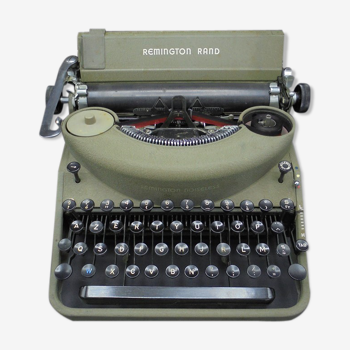 Machine à écrire Remington Rand