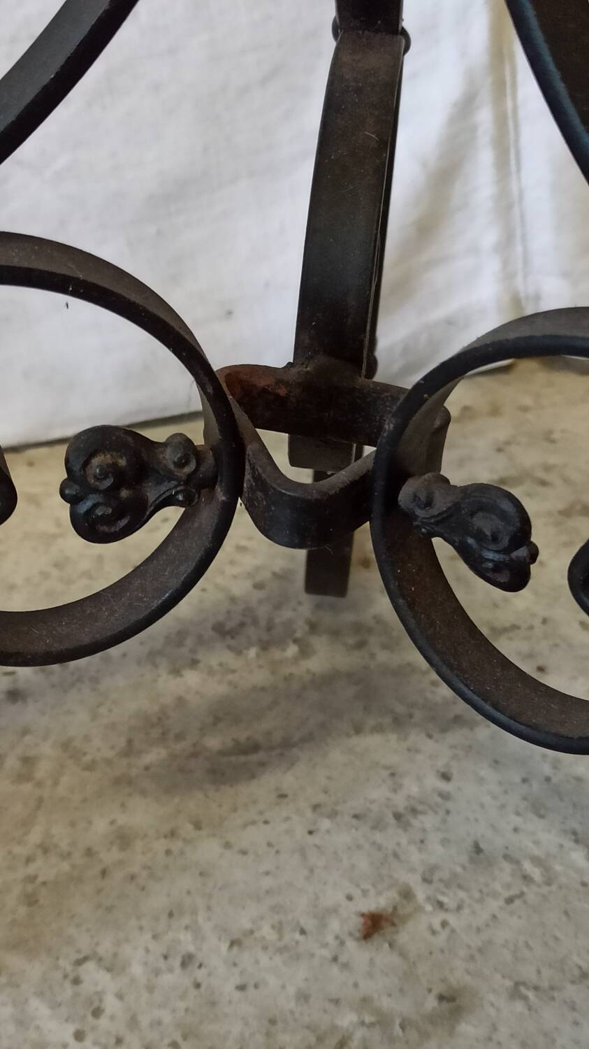 Lilium Italy plant holder in copper and wrought iron