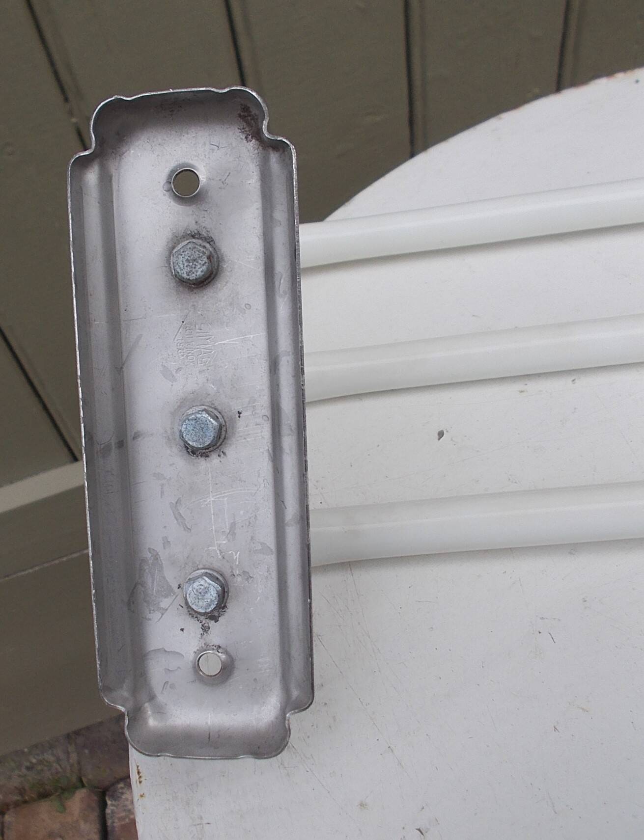 Art Deco wall-mounted towel rack