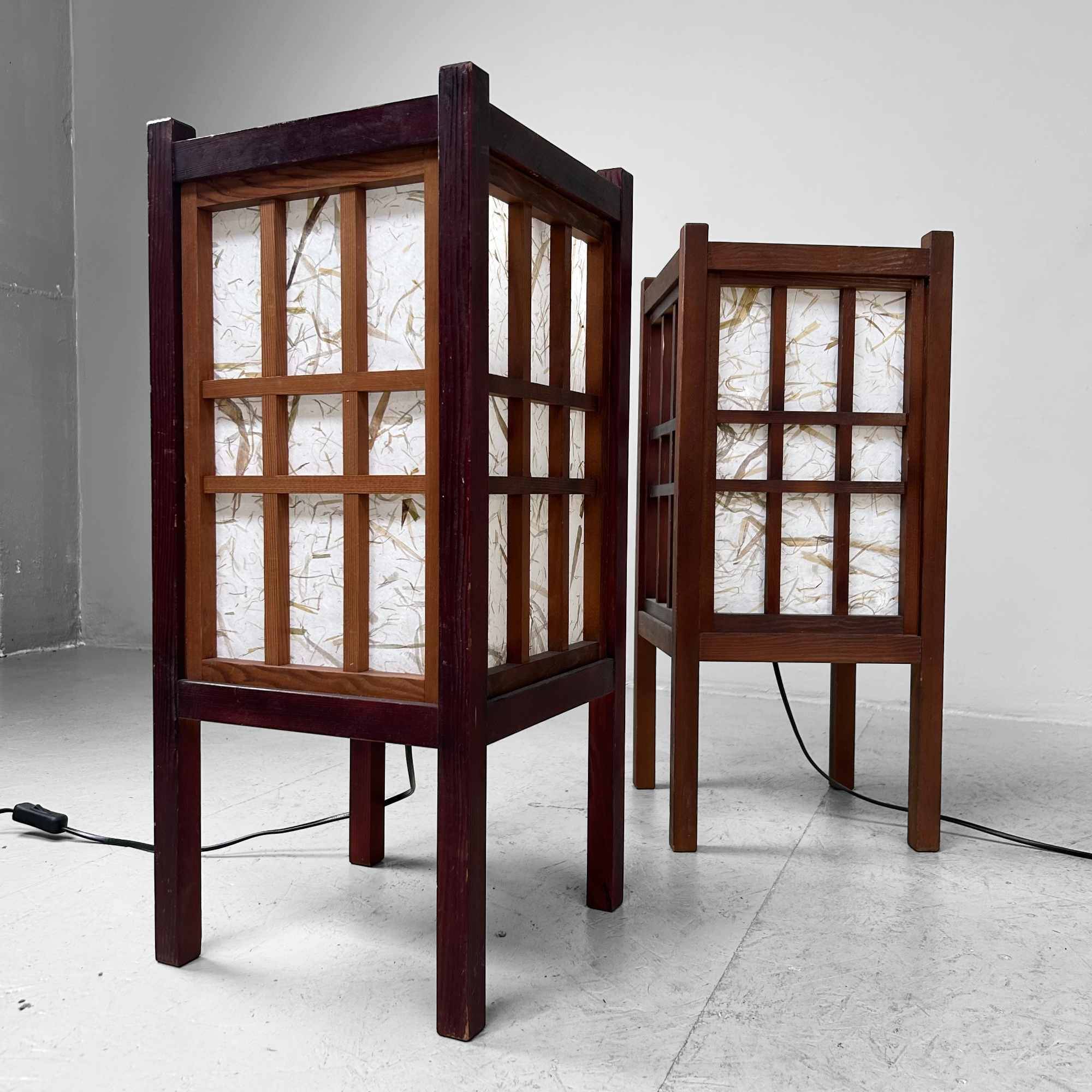 Pair of japanese antique shoji floor lamps (障子ランプ), taishō-era [大正]