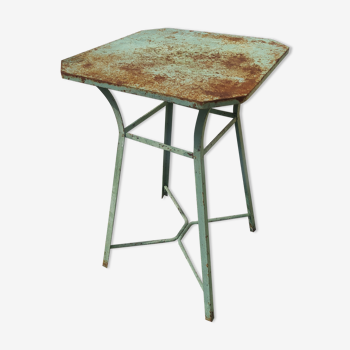 Iron pedestal table / garden bistro table