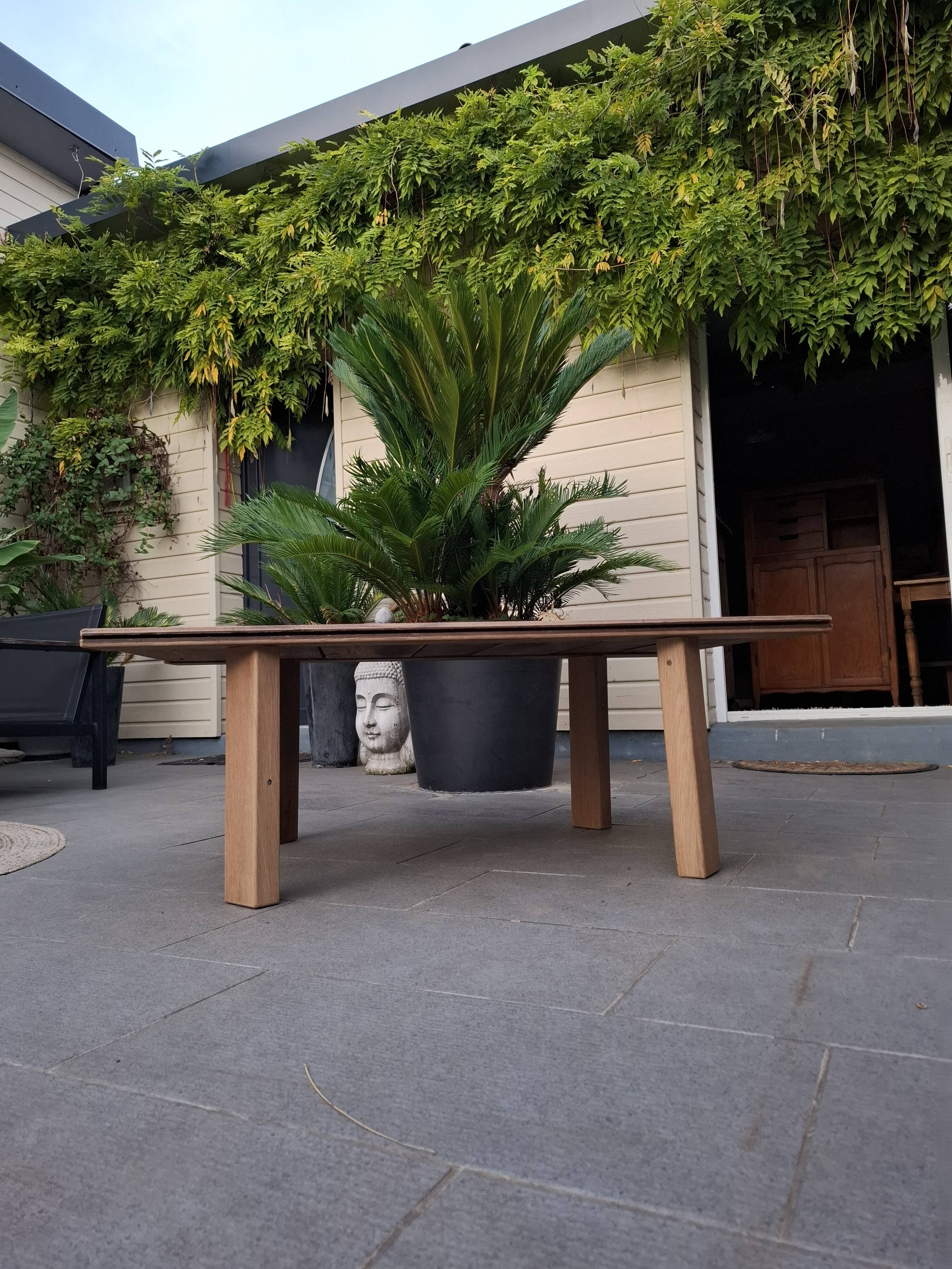 Table basse fabrication artisanale