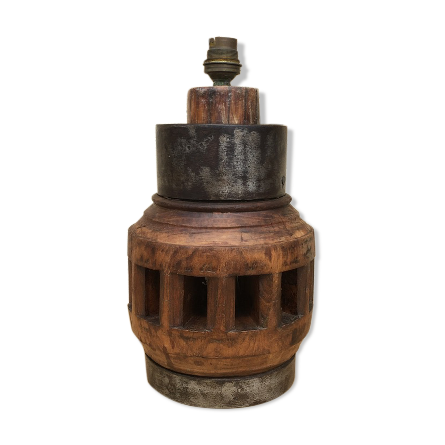 Vintage cart hub lamp foot