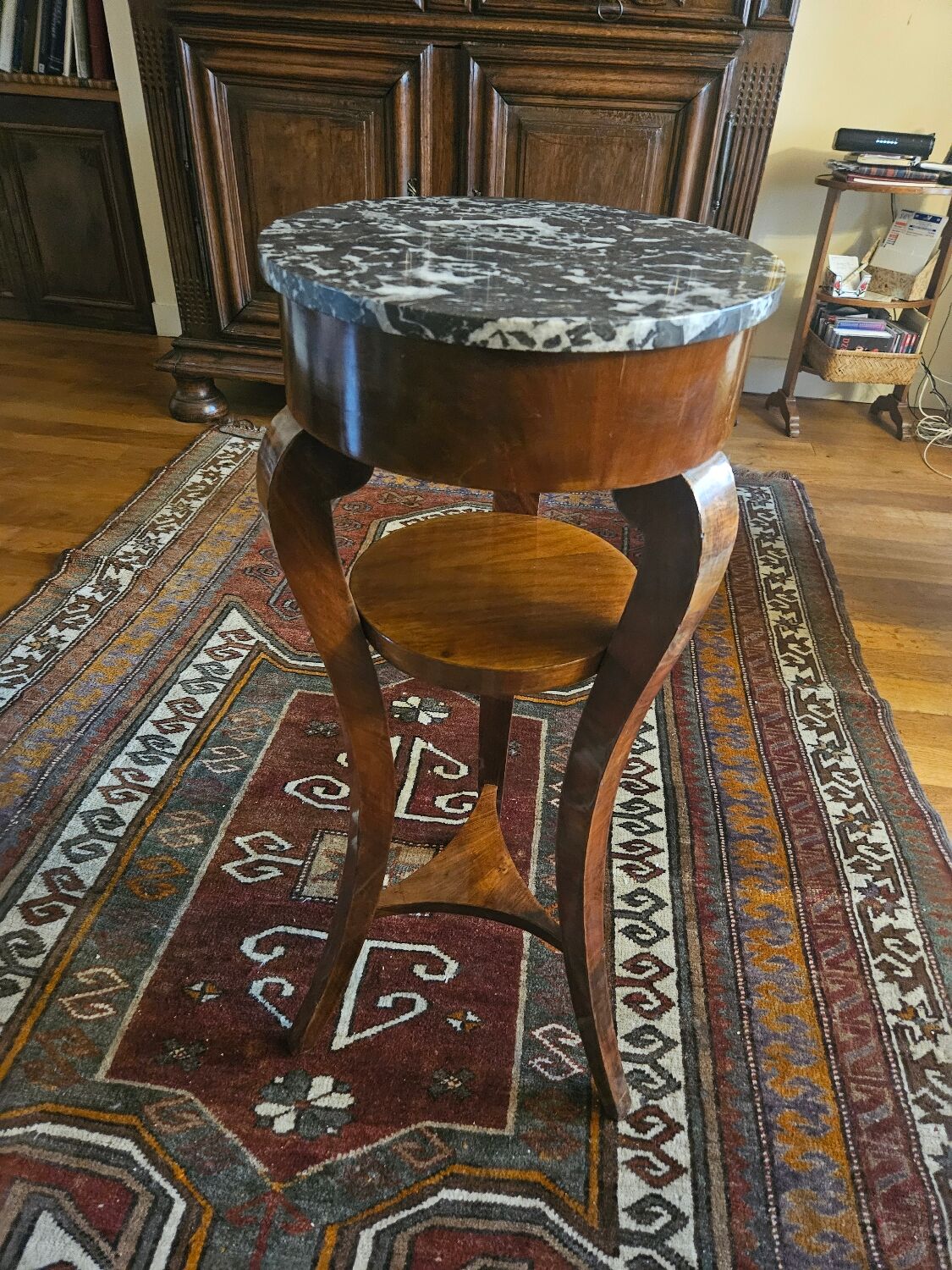 Guéridon - tripod in mahogany veneer Louis Philippe