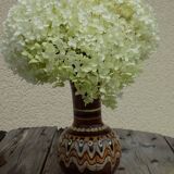 Vase marron à décor de marbrures