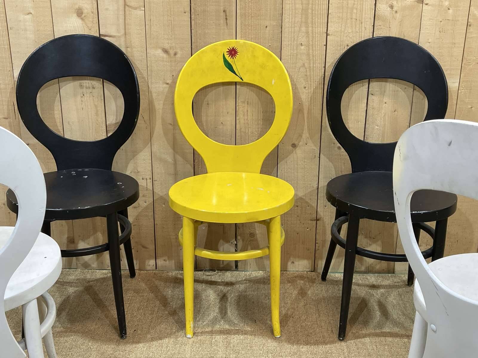 Series of 6 Baumann Mouette model chairs from the 70s