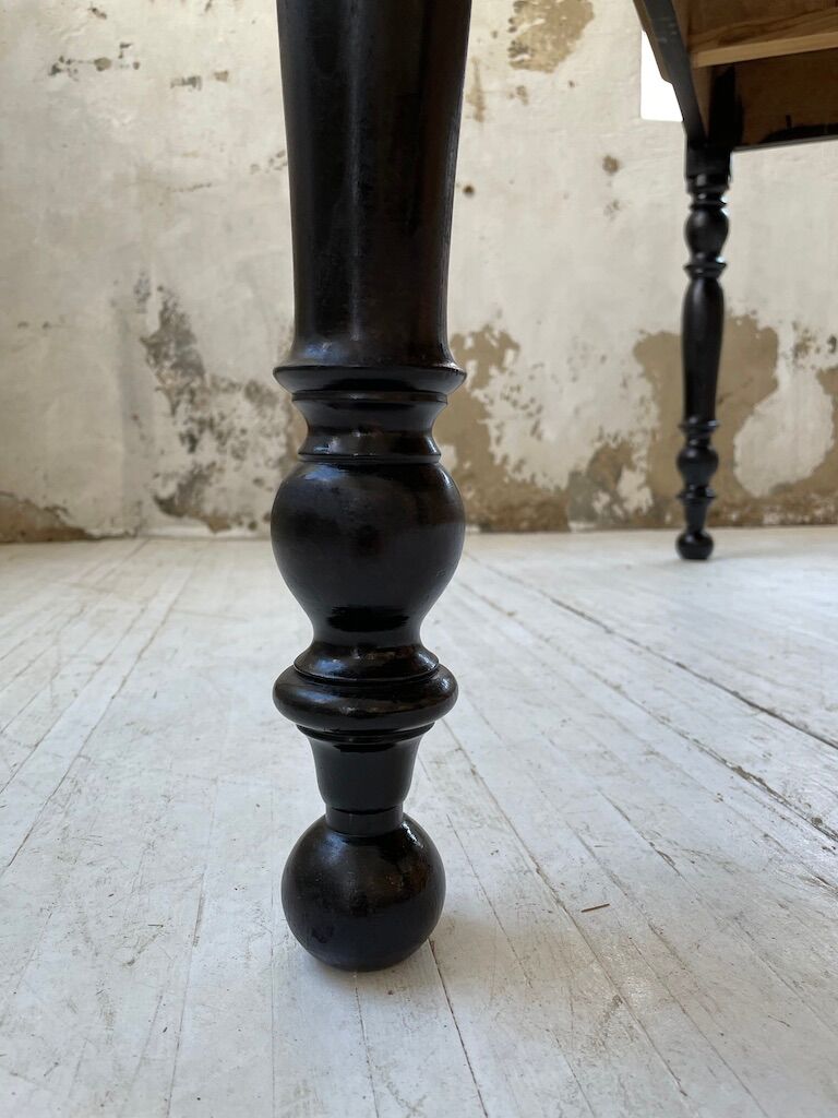 Farm bistro table in oak