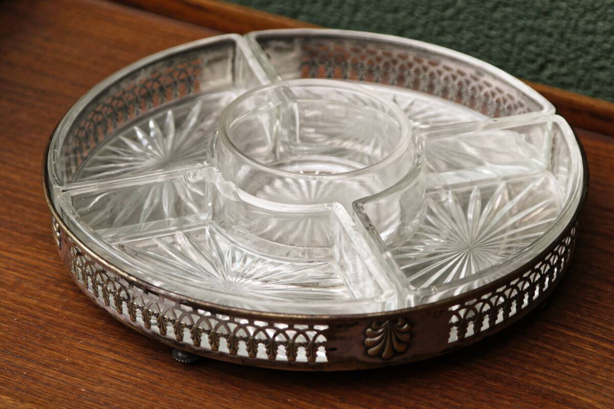 Aperitif server in silver metal