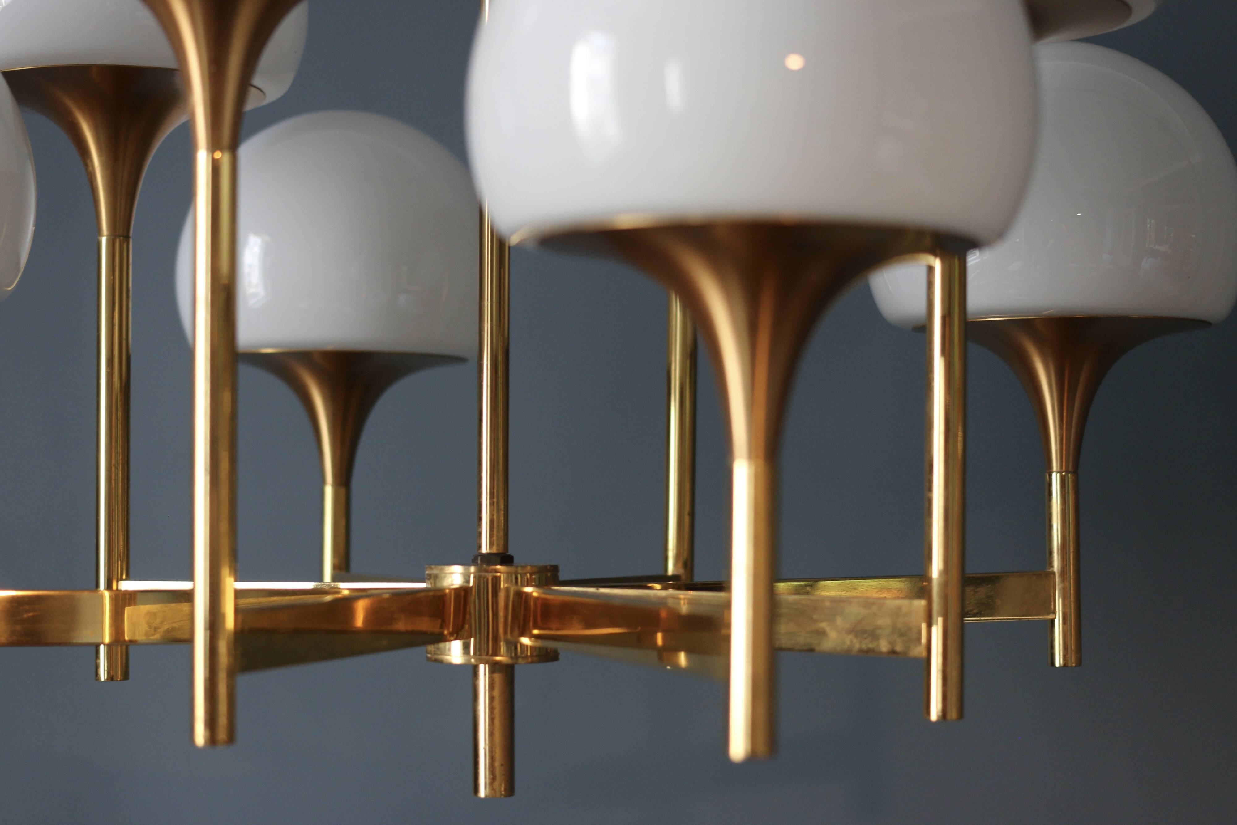 Vintage designer pendant light Gaetano Sciolari 1970