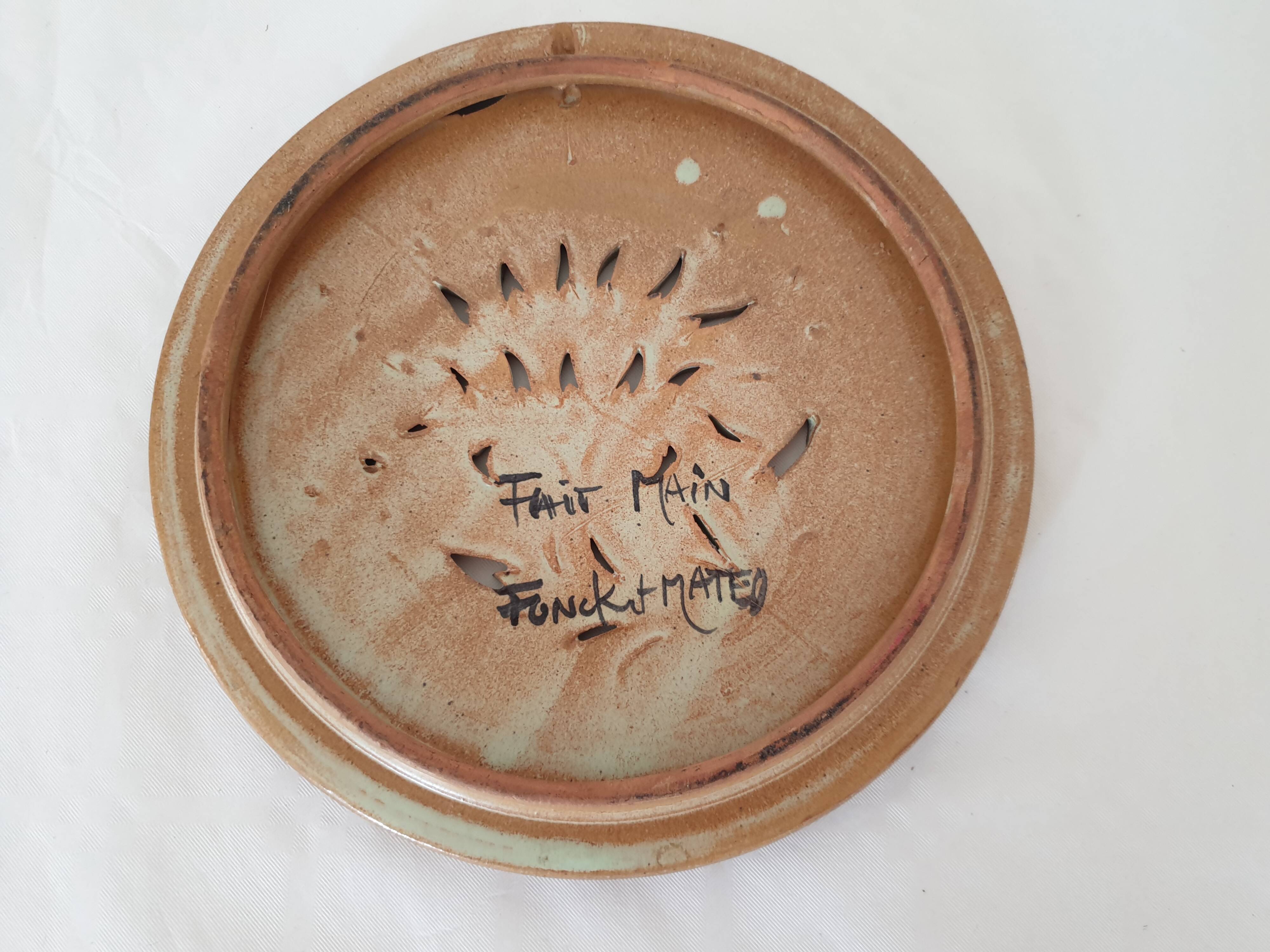 Ceramic trivet with floral motif by Fonck et Matéo (Vallauris)