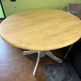 Round table