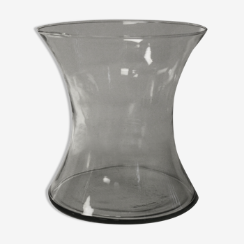 Photophore vase in the shape of a transparent diabolo