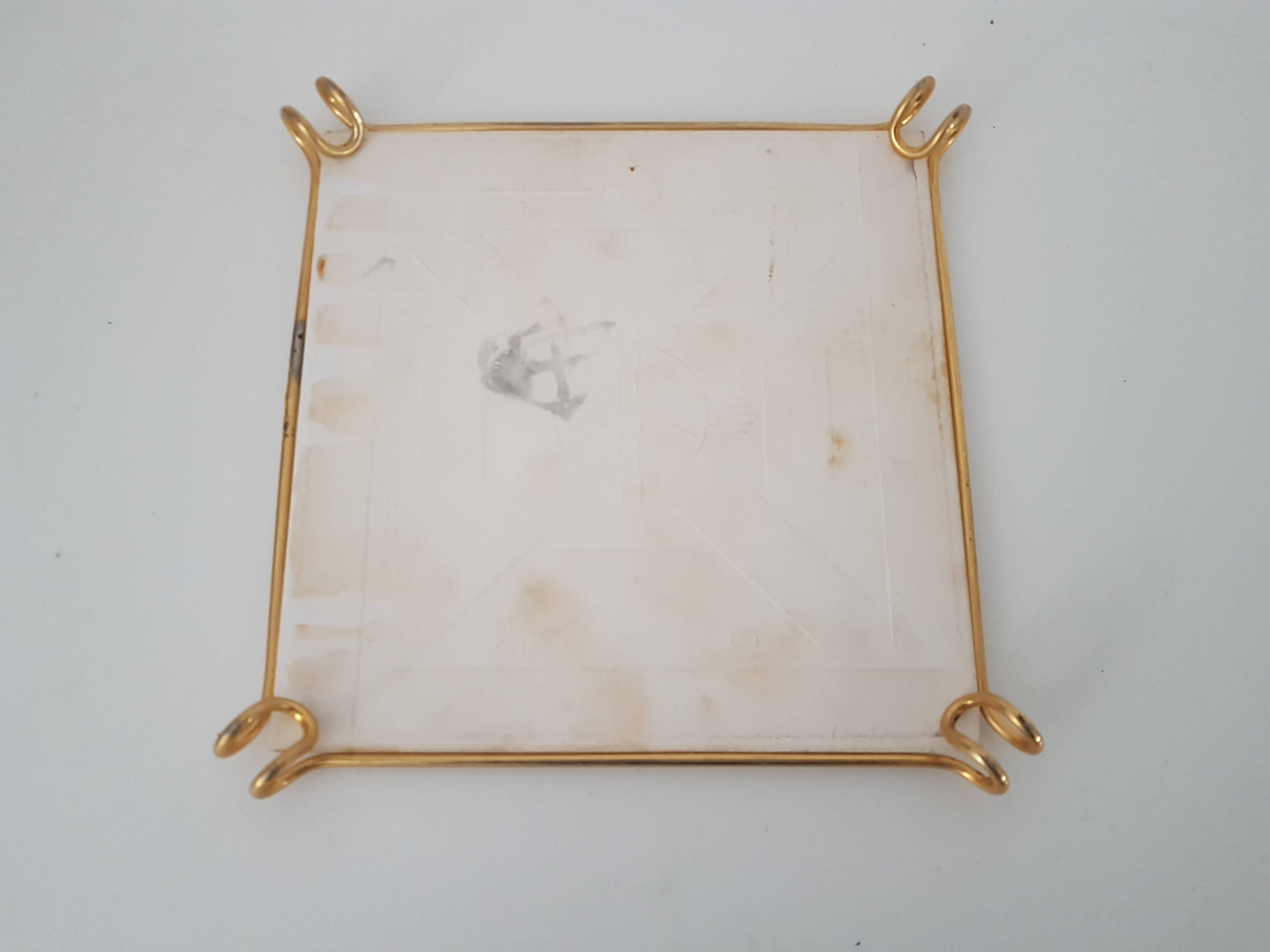 Underside faience bouquet of roses- Vintage