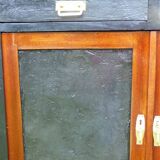 Buffet  ancien  vers  1940 avec plateau triroirs et portes effet beton – Totalement relooké